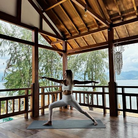 Flowers & Fire Yoga Garden Gili Air Dış mekan fotoğraf