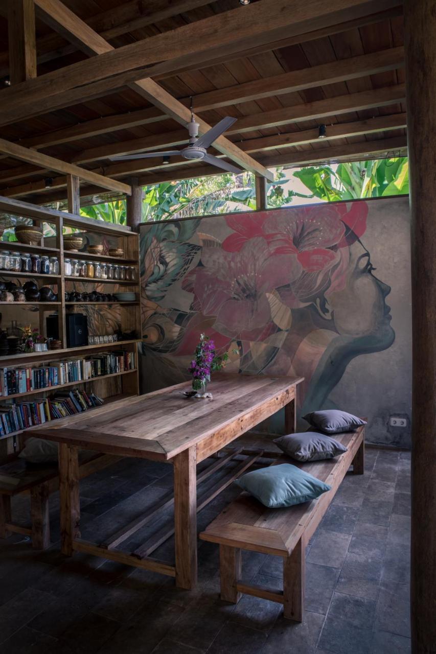 Flowers & Fire Yoga Garden Gili Air Dış mekan fotoğraf