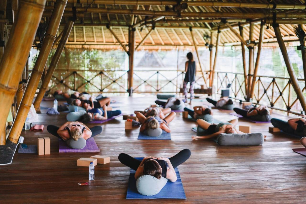 Flowers & Fire Yoga Garden Gili Air Dış mekan fotoğraf